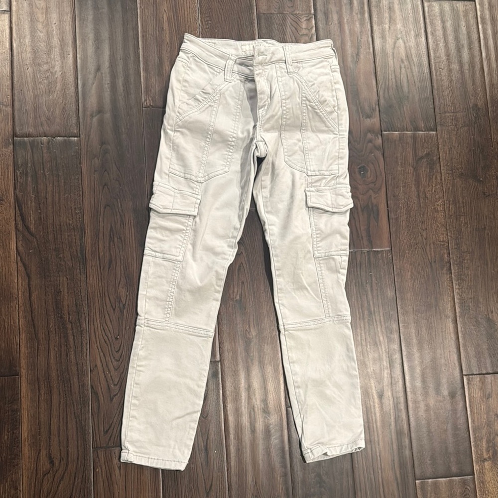 Joie Cream Skinny Pants Lightweight and Slim Fit